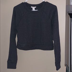 Cropped sweatshirt
